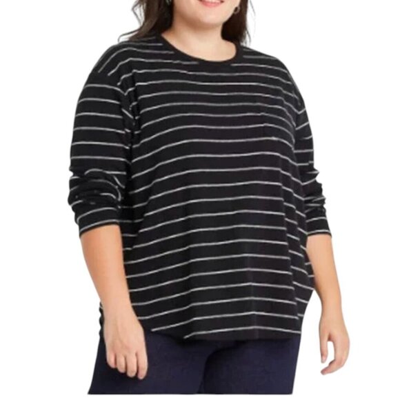 Ava & Viv Tops - Ava & Viv Long Sleeve Pocket Plus Size T-Shirt Black & White I Size:X/14W